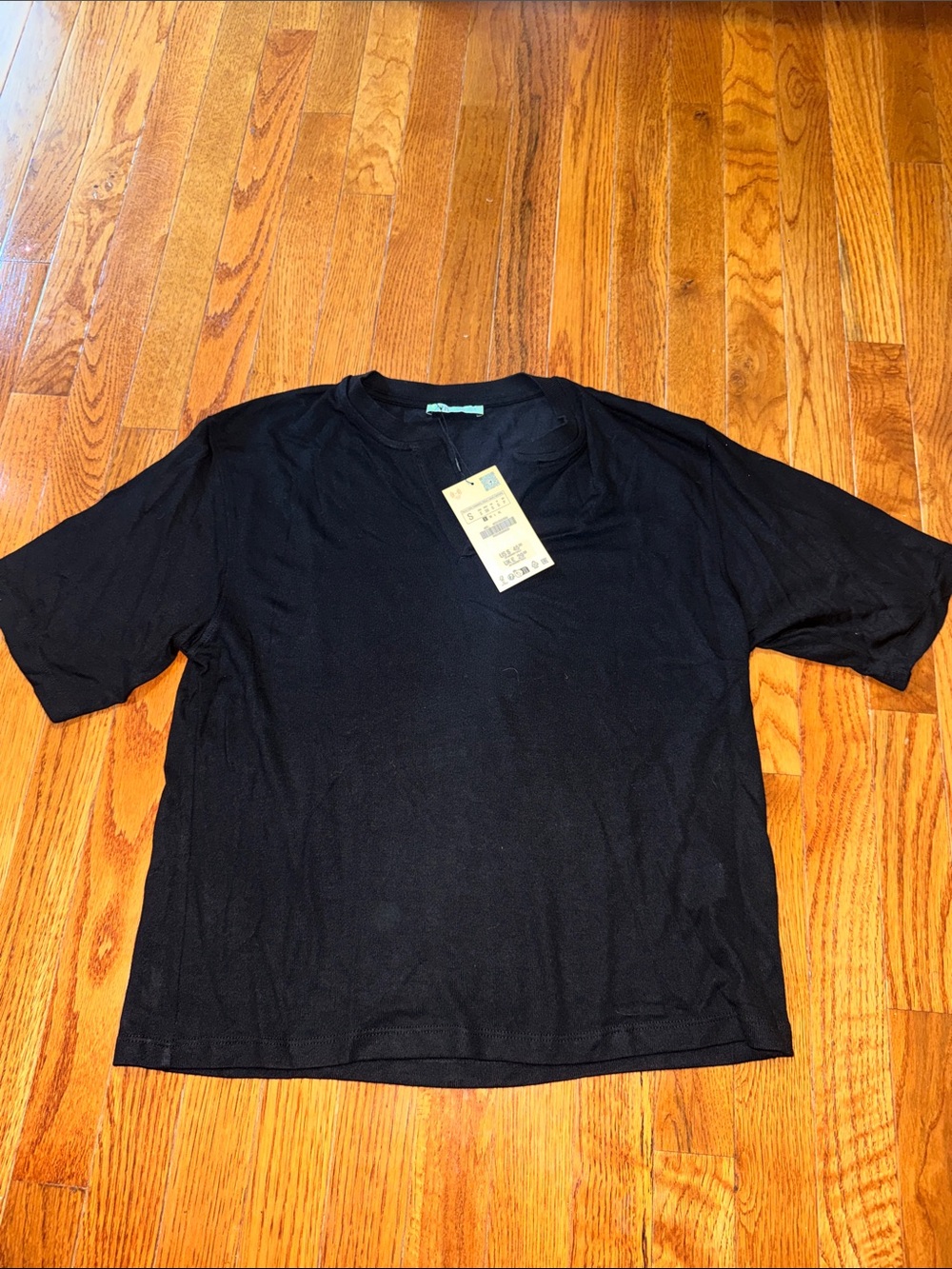 Zara Black Short Sleeve Crew Neck Tee